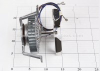 r2e150-ae52-06_8260.jpg